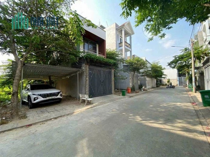 chính chủ bán nhà 1 trệt 1 lầu Đường Võ Văn Hát-Phường Long Trường Quận 9 lH 0966943807