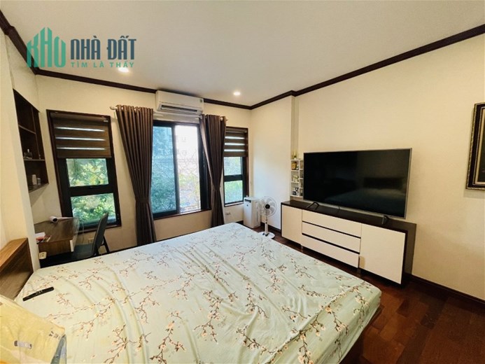 Bán Nhà Phố Thụy Khuê Quận Tây Hồ. 70m Xây 5 Tầng Nhỉnh 20 Tỷ. Cam Kết Ảnh Thật Mô Tả Chính Xác.