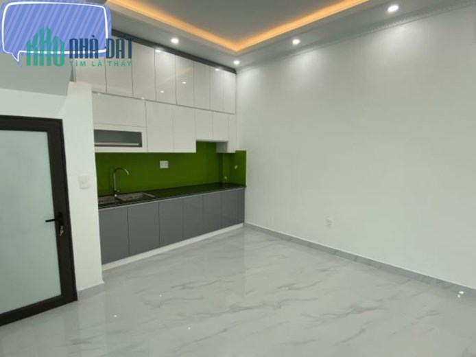 Bán nhà mặt ngõ CHợ Hàng Cũ 39m 4 tầng GIÁ 3.3 tỉ mới tinh, độc lập