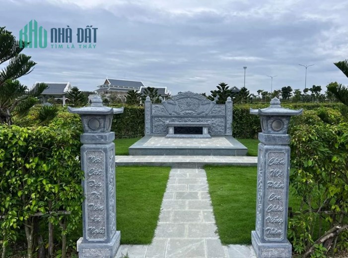 Hoa viên nghĩa  trang Sala garden cần bán mộ gia tộc 48m2 vị trí đẹp , trung tâm đền trình sau chùa