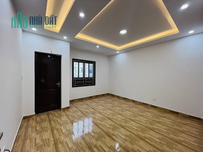 Bán nhà ngõ 415 Ngô Gia Tự gần Chợ Đằng Lâm 42m 4 tầng GIÁ 3.05 tỉ ô.tô tận cửa