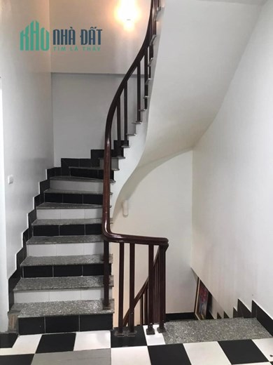 Bán nhà mặt phố kinh doanh, Trâu Quỳ, Gia Lâm, 80m, lô góc, 4 tầng, ô tô, 10 tỷ 6