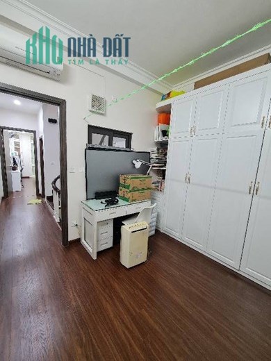 Bán nhà Đặng Thùy Trâm, Cầu Giấy. 42mx5; MT3.6m; giá 18 tỷ 5