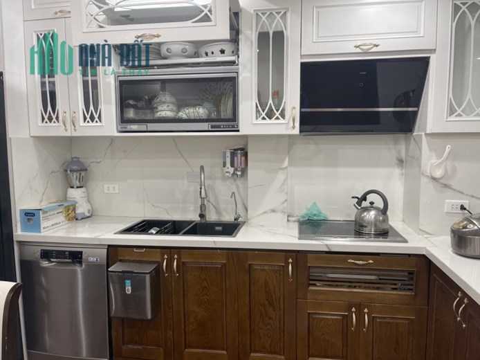 Bán nhà Đặng Thùy Trâm, Cầu Giấy. 42mx5; MT3.6m; giá 18 tỷ 5