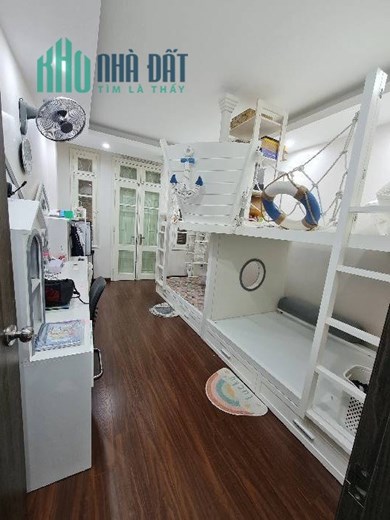Bán nhà Đặng Thùy Trâm, Cầu Giấy. 42mx5; MT3.6m; giá 18 tỷ 5
