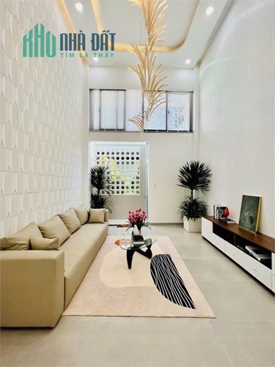 Siêu Phẩm 5 tầng Thang Máy, Nội thất cao cấp – Đường 10m, Quang Trung, Gò Vấp.