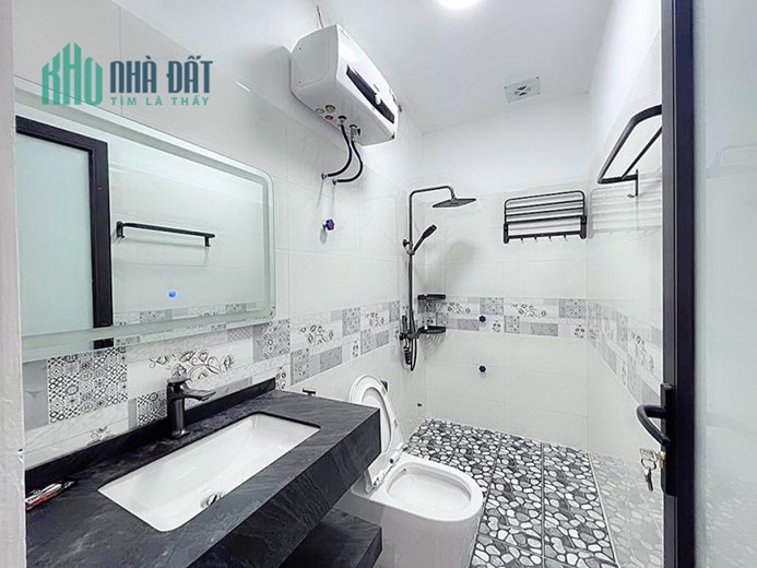 Bán nhà xây mới Phú Hải gần Cầu Rào, 55m 4 tầng GIÁ 2.5 tỉ xe tải đỗ cửa