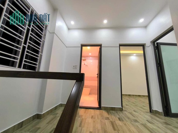 Bán nhà Ngô Gia Tự ngay Cầu Rào, 42m 4 tầng GIÁ 2.78 tỉ mới tinh, lô góc, ngõ nông