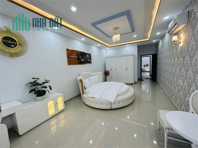 Nhà 98m2, 4 tầng Full nội thất – HXH Nguyễn Duy Cung, P12, Gò Vấp, 8.3 tỷ
