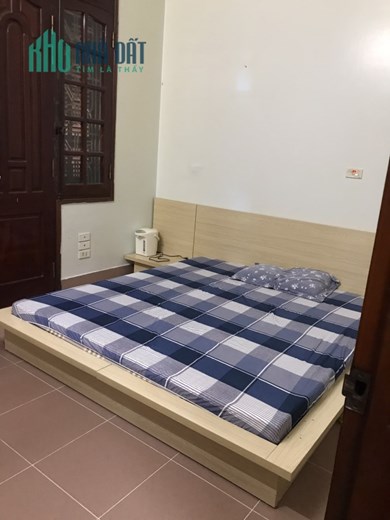 Cho thuê nhà 45m 5 tầng Hoàng Quốc Việt Cầu Giấy. Gồm 5PN 5WC.hơn 10 tr 0854555533