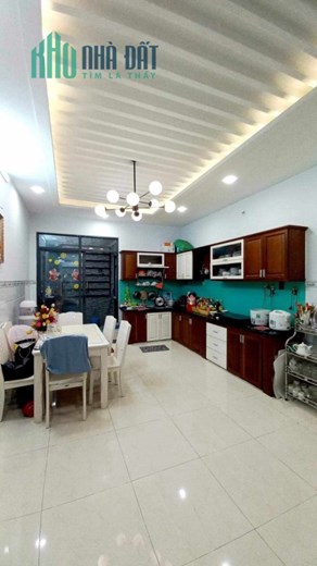 Ngộp Mặt Tiền Sơn Kỳ - AEon Tân Phú - 4x14m - 4 tầng BTCT