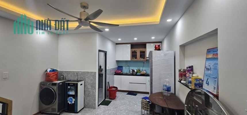 Ngộp Lê Hồng Phong - Quận 5 - HXH Thông  - 4 Tầng - 50m2