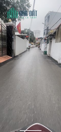 RẺ số 1 Hoài Đức, nhà 50m2 chỉ 3.1 tỷ đường rộng 7m mặt tiền 4.5m kinh doanh , gần trung tâm huyện