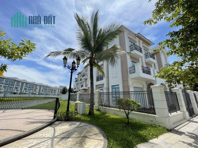 BIỆT THỰ ĐƠN LẬP VINHOMES  - 252 m2 đất
- MUA CĐT 50 TỶ - BÁN 39 TỶ - TẶNG NGAY 10 TỶ CHO KH