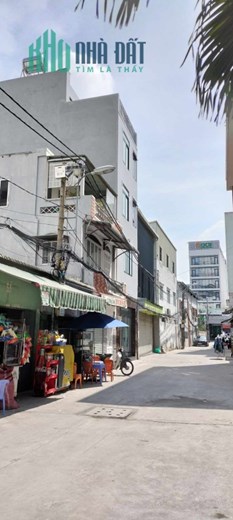 CHỈ HƠN 1 TỶ CÓ NHÀ MẶT TIỀN VỪA Ở VỪA KINH DOANH GIÁP Q1