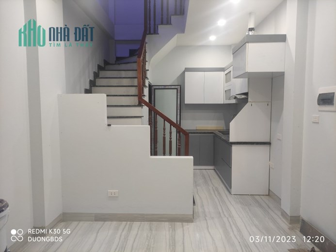 NHÀ PHÂN LÔ NGỌC THỤY 40M2 HƠN 3TỶ LONG_BIÊN HÀ NỘI.