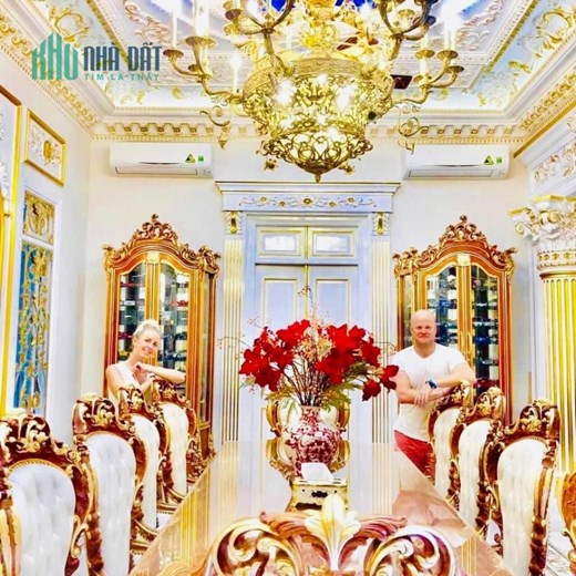 CHỦ CẦN BÁN GẤP BIỆT THỰ DÁT VÀNG ĐẲNG CẤP Ngay Trung Tâm Quận 1