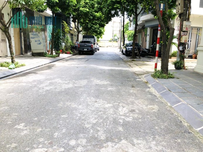 BIỆT THỰ 100M2- MẶT TIỀN 9M- HƠN 11 TỶ NGAY TẠI LONG BIÊN HÀ NỘI.