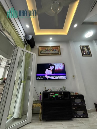 TRUNG TÂM QUẬN 6, CẠNH HẺM ÔTÔ VÀ MẶT TIỀN, NHÀ MỚI ĐẸP Ở NGAY, 40M2, 3 TẦNG 3PN, HOÀN CÔNG ĐỦ, SỔ