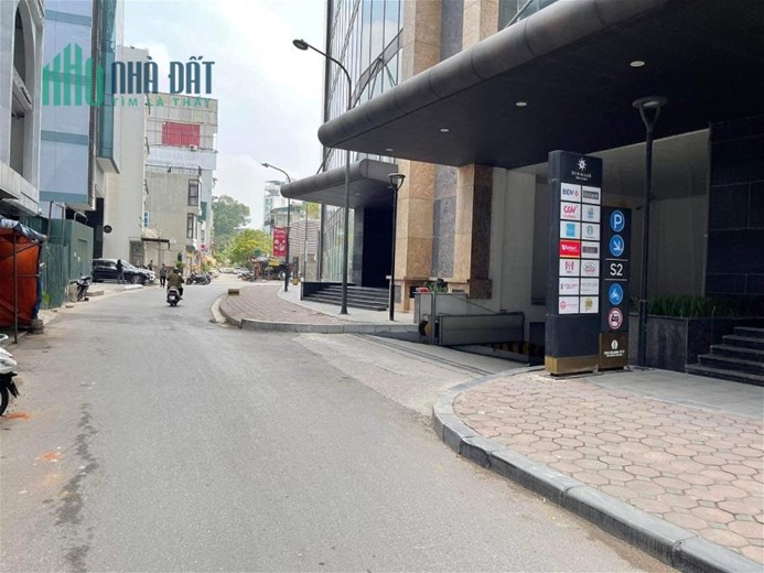 Bán Nhà Mặt Phố Đồng Cổ Quận Ba Đình. Sổ 81m Thực Tế 100m Mặt Tiền 7.4m Nhỉnh 20 Tỷ. Cam Kết Ảnh