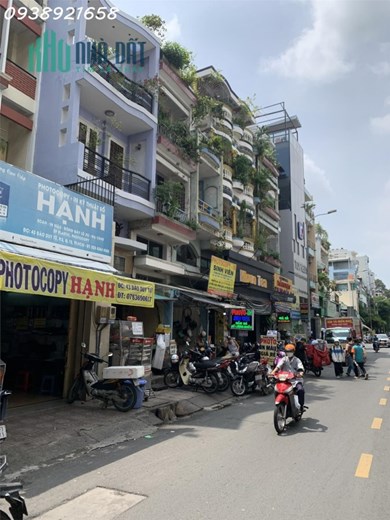 Bán nhà mặt tiền Đào Duy Từ. Phường 5. Quận 10 - KHU V.I.P-NHỈNH 17TỶ