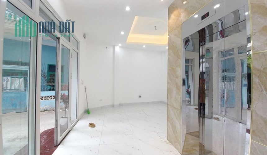 Nhà 5 tầng thang máy tập thể điện Ba la 55m2, 6.9 tỷ Hà Đông