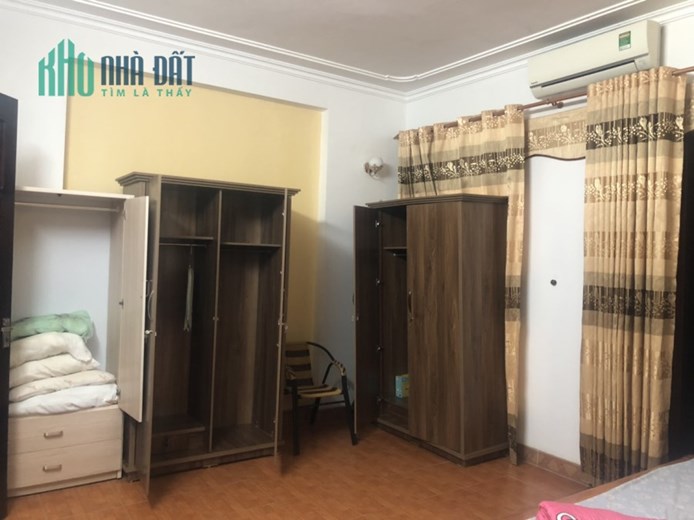 Cho thuê nhà 4 tầng mặt đường Nguyễn Tất Thành, Vĩnh Yên - Giá 20tr