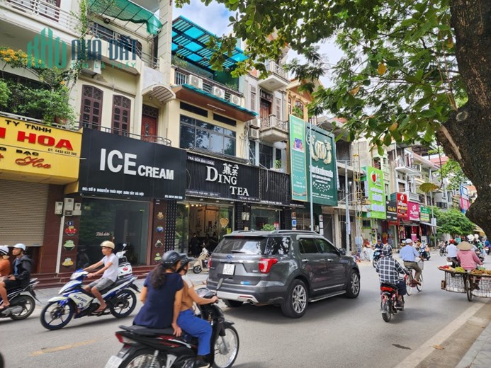 Cho thuê cửa hàng vị trí đắc địa tại số 9 Nguyễn Thái Học, phường Quang Trung, Thị xã Sơn Tây.