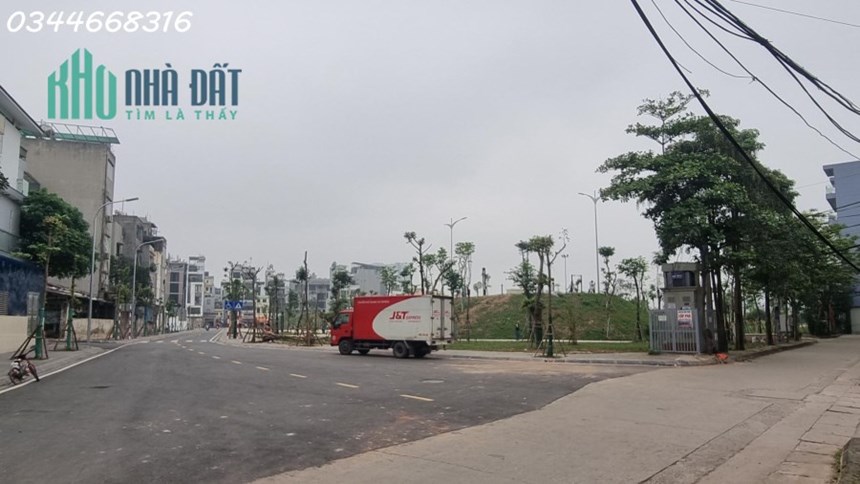 Bán đất Ngọc Thụy, Long Biên, phân lô giáo viên gần tái định cư Ngọc Thụy, sát vườn hoa, 80m2 nhỉnh