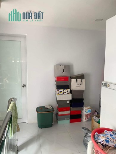 HẺM 3M NGUYỄN XÍ, ĐẸP Ở NGAY,GẦN BẾN XE MIỀN ĐÔNG, 3,5x8 ,3LẦU ĐÚC, 3PN, SỔ VUÔNG