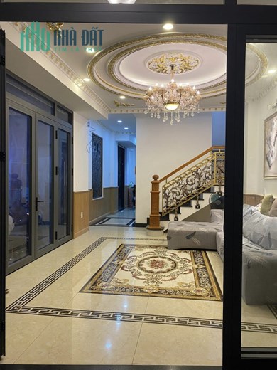 Bán Nhà MT Nguyễn Văn Dung Gò Vấp- Lô Góc- 7 Tầng- Thang Máy- DT Sử Dụng 350m2- Chỉ 16 Tỷ
