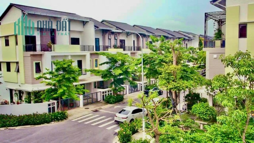 Nhà Phố 75m2 Chỉ 3,6 tỷ trong KCN Vsip TP Từ Sơn. Giá rẻ vị trí đẹp. LH 0865706187