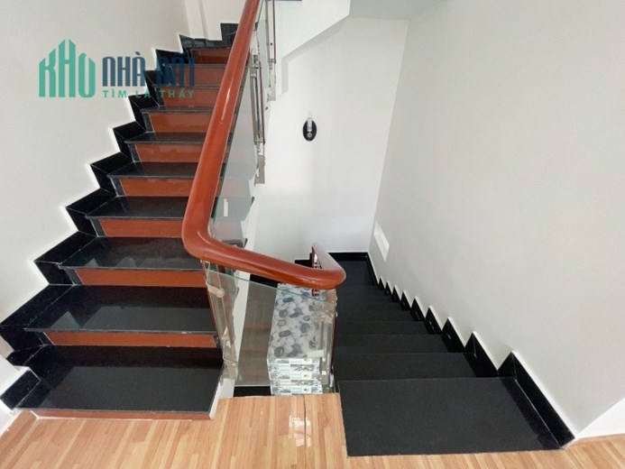 Giảm Chào 500 Triệu Bán Nhà Thống Nhất Gò Vấp 4 Tầng Hẻm Xe Hơi 4 Phòng Ngủ