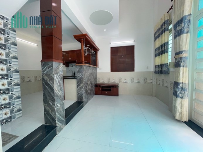 Cần bán nhà 4 lầu hẻm xe tải ngang 5,5m sổ vuông đẹp đường Thống Nhất, Gò Vấp
