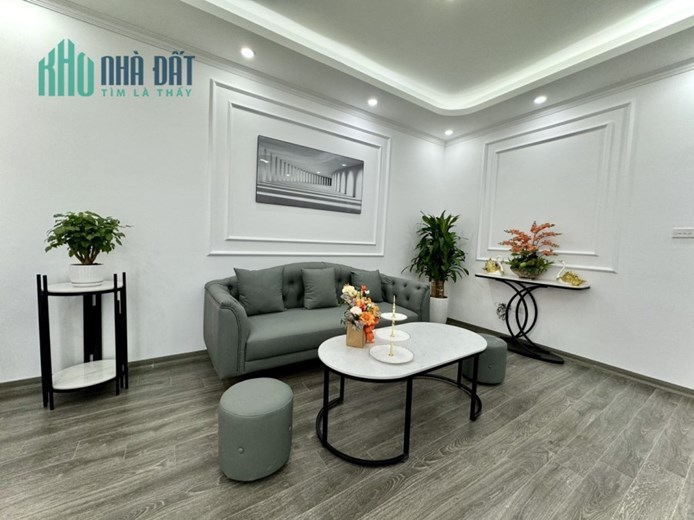 căn hộ 3 ngủ 83 mét 2 tỷ 499tr mới y hình ở luôn HH Linh Đàm
