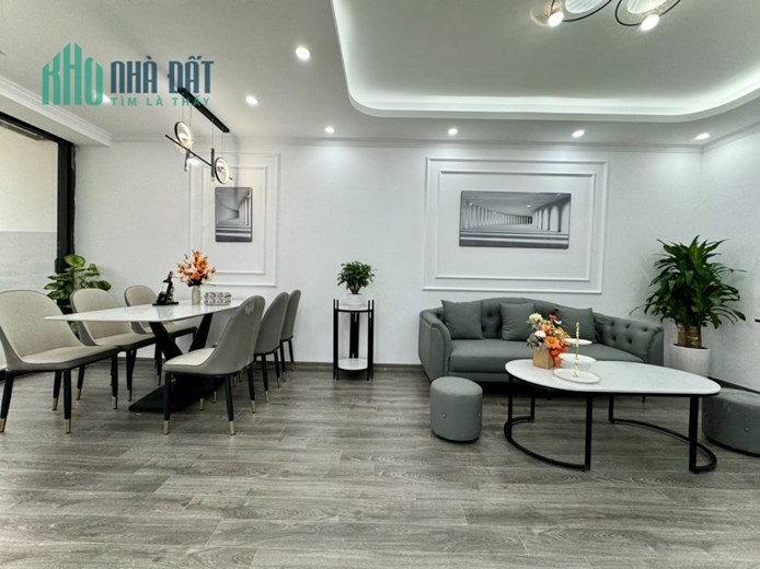 căn hộ 3 ngủ 83 mét 2 tỷ 499tr mới y hình ở luôn HH Linh Đàm