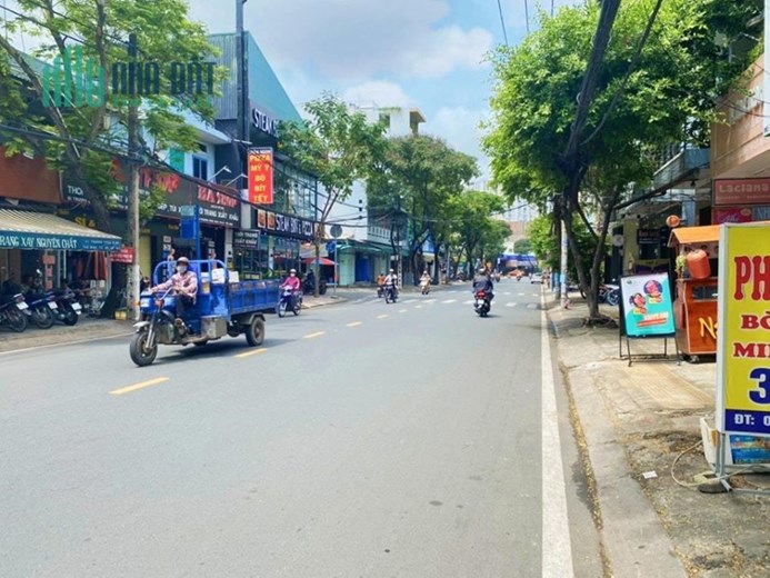 BÁN MẶT TIỀN ĐÔNG BẮC, SỔ HỒNG RIÊNG, VUÔNG NHƯ TỜ A4, KINH DOANH CỰC ĐỈNH, KHU SẦM UẤT