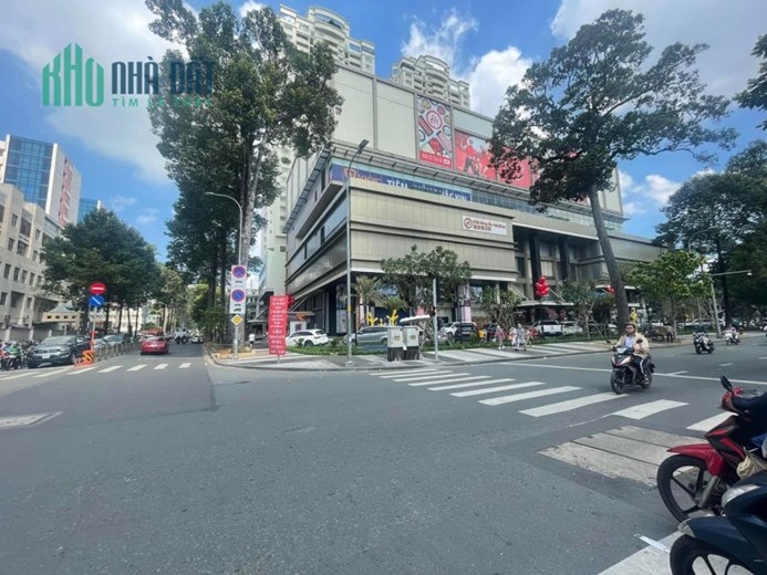 Giảm Hẳng 1,5 tỷ, Bán Nhà Mặt Tiền Phù Đổng Thiên Vương , Phường 11, Quận 5