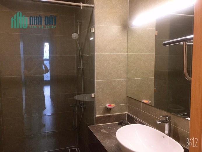 Cần bán FLC Cầu Giấy 125m2 - 3PN 2WC giá 60tr/m2 full NT view đẹp