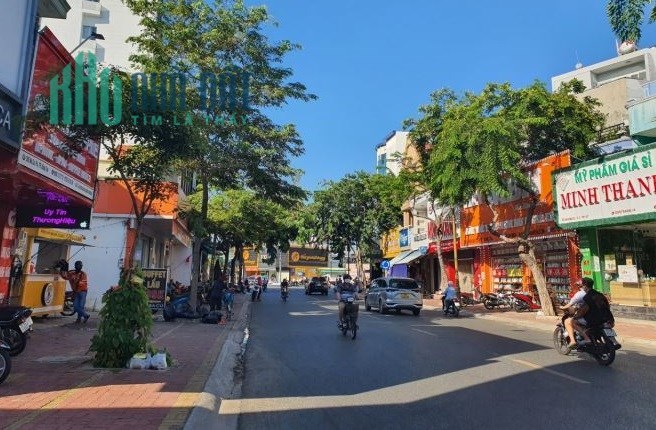 Cho thuê nhà 1 trệt 1 lầu mặt tiền đường Ba Cu vị trí VIP