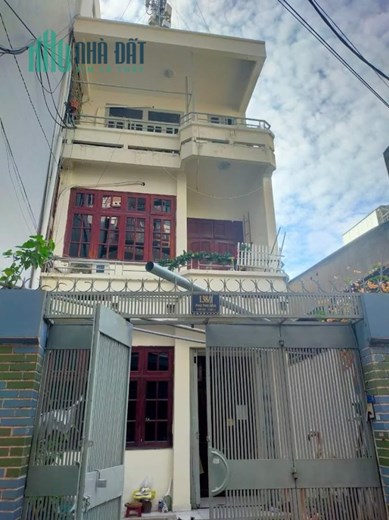 Nhà ở khu chợ Vải Phú Thọ Hòa Quận Tân Phú 100m2, 4 tầng, 5m x 20m giá 9 tỷ hơn