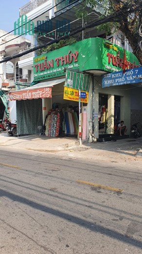Nhà ở khu chợ Vải Phú Thọ Hòa Quận Tân Phú 100m2, 4 tầng, 5m x 20m giá 9 tỷ hơn