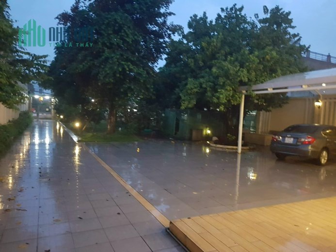Biệt Thự Vườn 1000m2, 17m x 60m, Sân vườn kinh doanh Cafe giá chỉ 28 triệu 1m2.