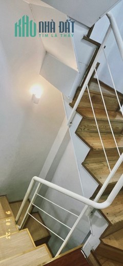 NHỈNH 5 TỶ - XE TẢI ĐẬU CỬA -NGAY HÀNG XANH- SÁT QUẬN 1,
,