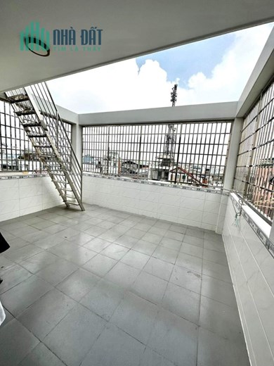 Bán nhà MT Hàn Hải Nguyên - Ba Tháng Hai, Q11, DT: 4.2/5.2x18m, 5T, 6 PN, giá 15.2 tỷ