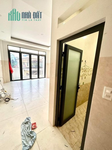 Bán nhà MT Hàn Hải Nguyên - Ba Tháng Hai, Q11, DT: 4.2/5.2x18m, 5T, 6 PN, giá 15.2 tỷ