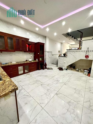 Bán nhà MT Hàn Hải Nguyên - Ba Tháng Hai, Q11, DT: 4.2/5.2x18m, 5T, 6 PN, giá 15.2 tỷ