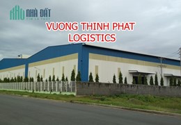 Cho thuê gấp kho xưởng mặt tiền đường Tuyến 2, Ấp 4, Hóc Môn, DT 2.500m2, giá tốt Hóc Môn