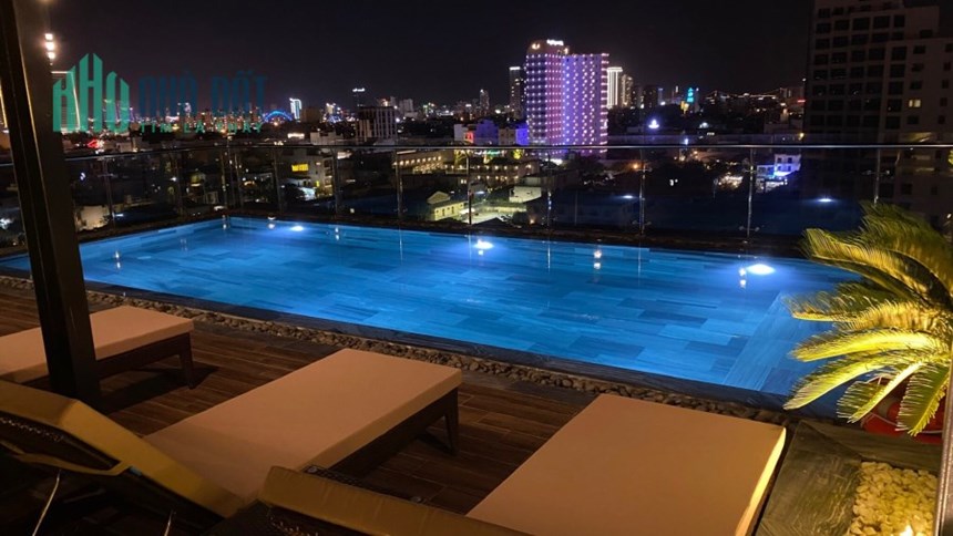 Bán khách sạn 7 tầng hồ bơi mặt tiền đường 30 tháng 4 Hoà Cường Bắc,Hải Châu.Dt 160m2