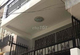 Cho thuê nhà nguyên căn hẻm 273 đường Nhật Tảo, Phường 8, Quận 10